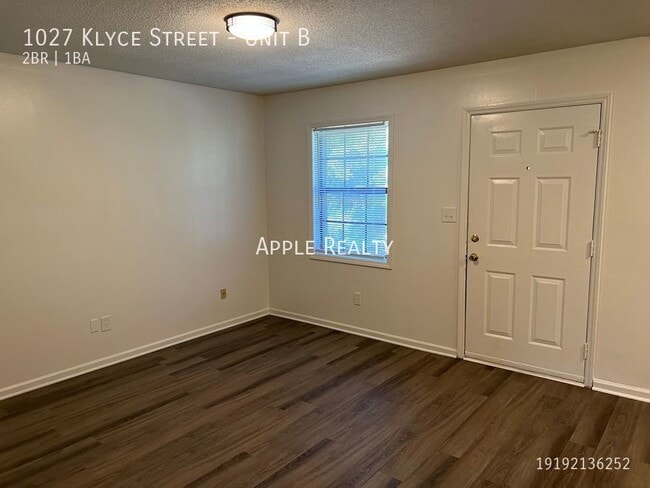 Building Photo - 1027 Klyce St