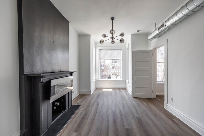 Building Photo - 1841 N Kedzie Ave