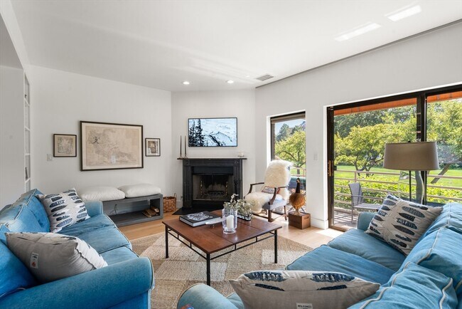 Building Photo - 37 Shipway Pl
