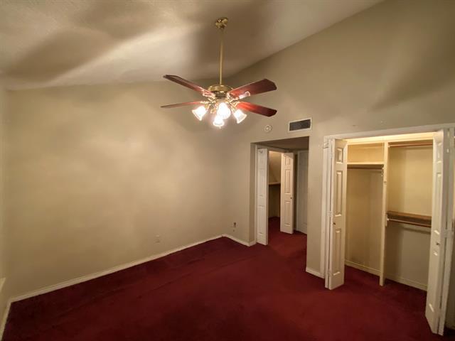Building Photo - 215 Loyola Dr