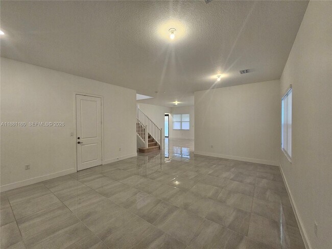 Building Photo - 4578 SW 174th Ave