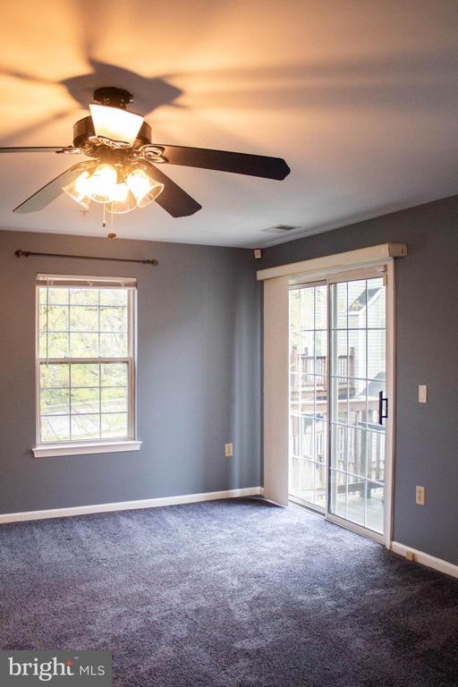 Building Photo - 2095 Pawlet Dr