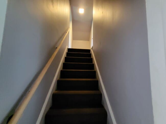 Building Photo - Secluded 4-Bedroom Carriage House with Workshop on Private Road