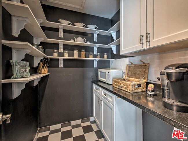 Building Photo - 5025 Dantes View Dr