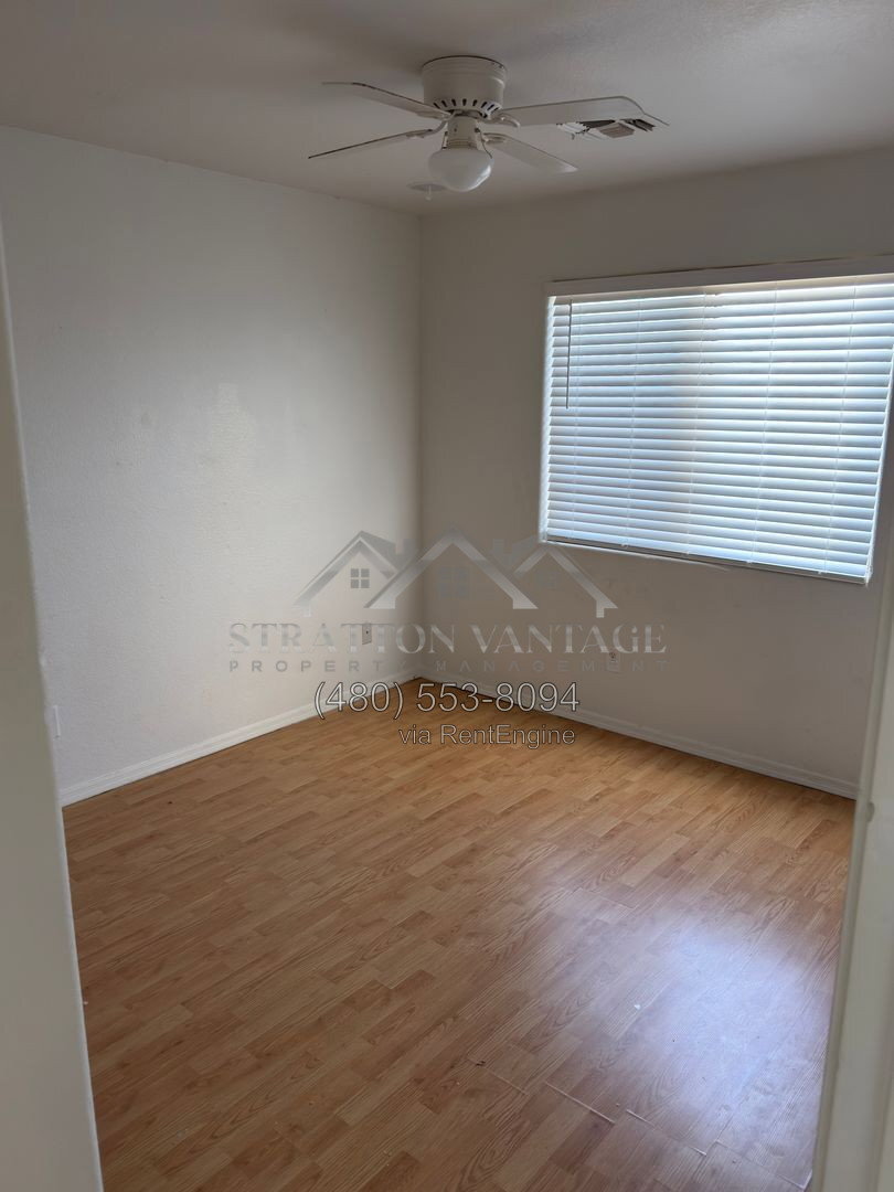 Building Photo - 14159 W Columbus Ave