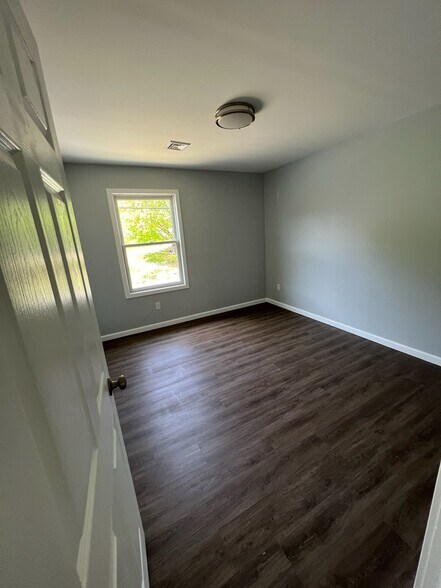 Building Photo - 74 Western Ave