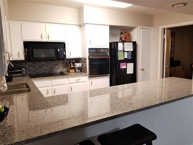 Building Photo - 7555 Brentcove Cir