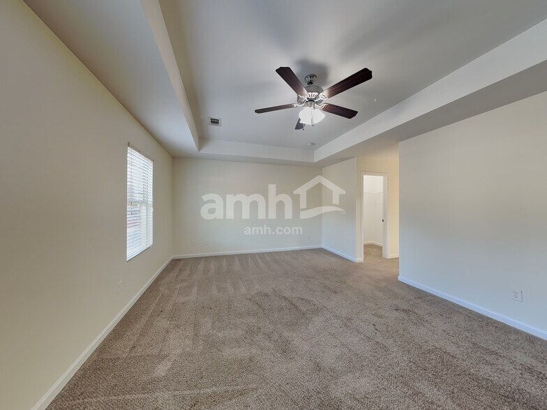 Building Photo - 4863 Clarkstone Dr