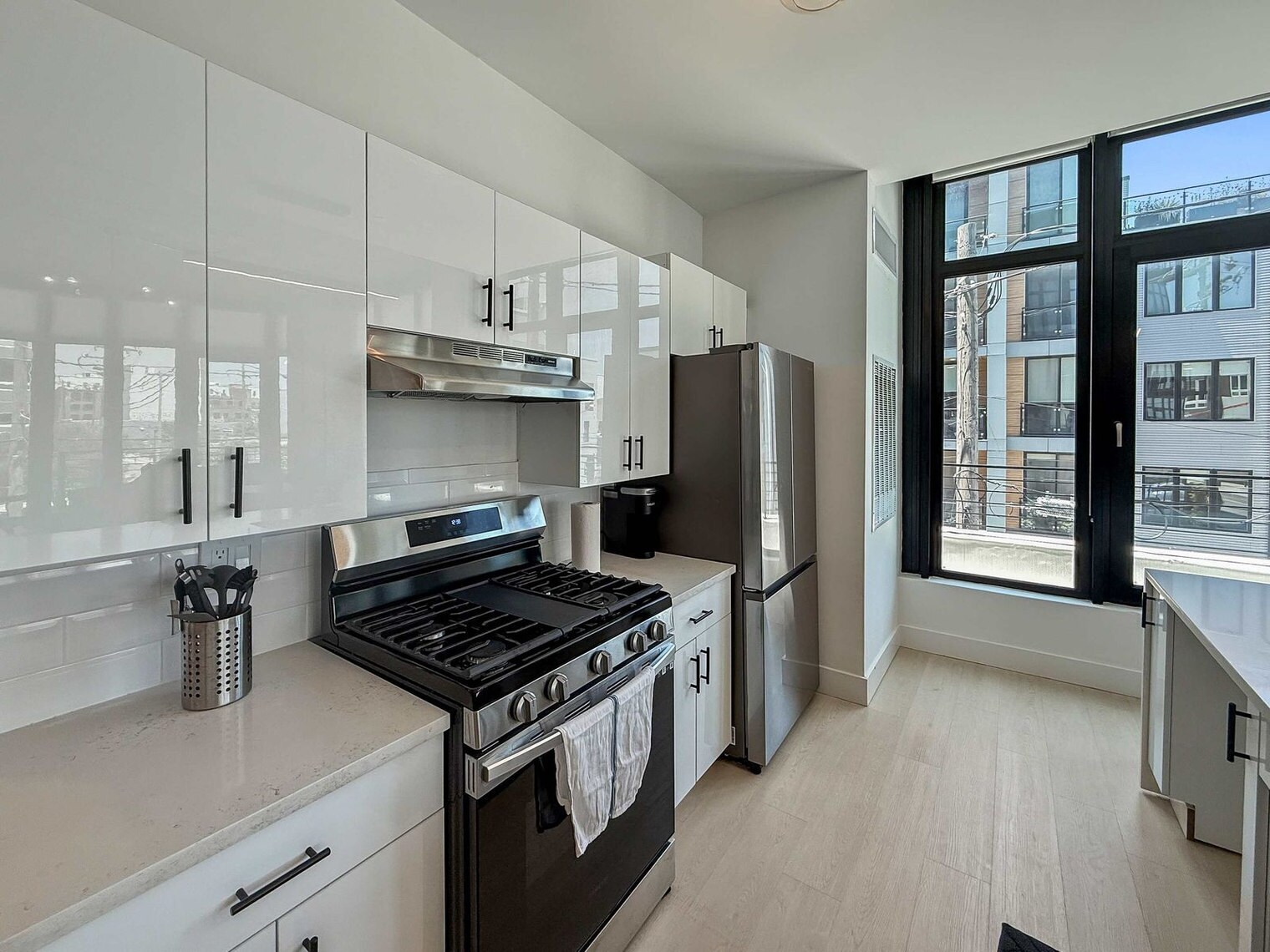 Building Photo - 1222 N 2nd St