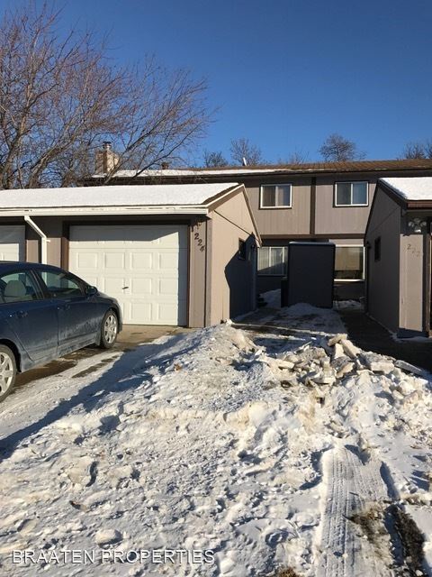 Building Photo - 3 br, 1 bath House - 224 5th Street Northwest