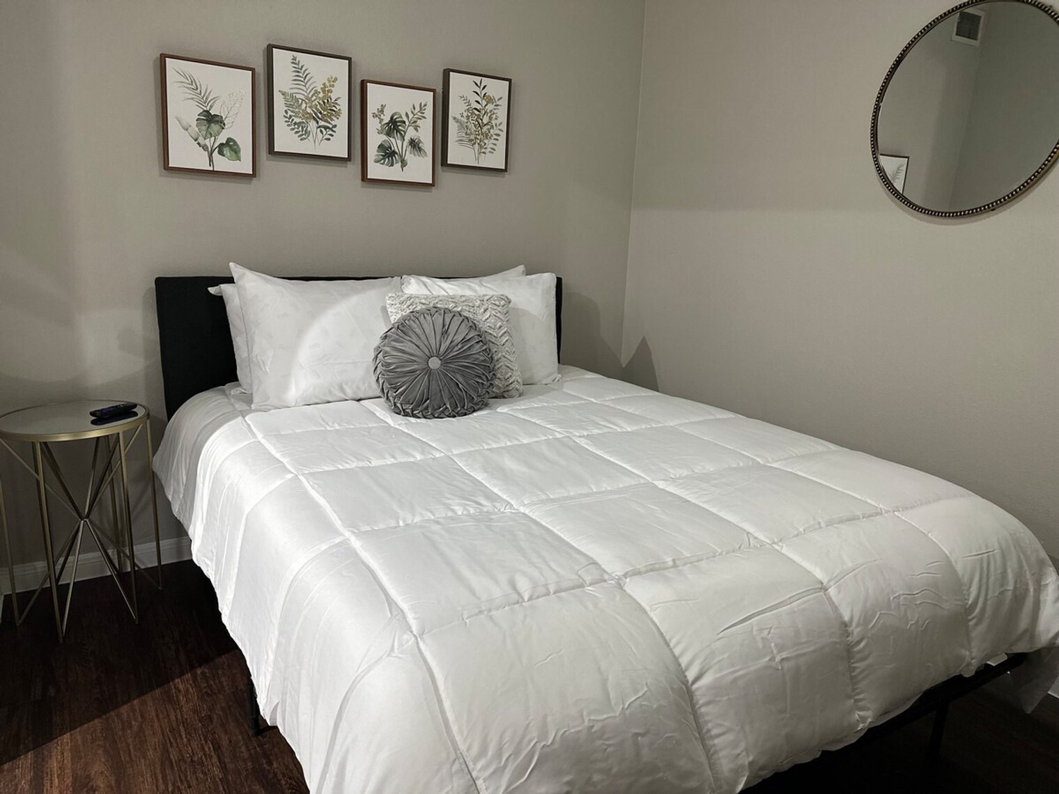 Building Photo - 800 W Sam Houston Pkwy N