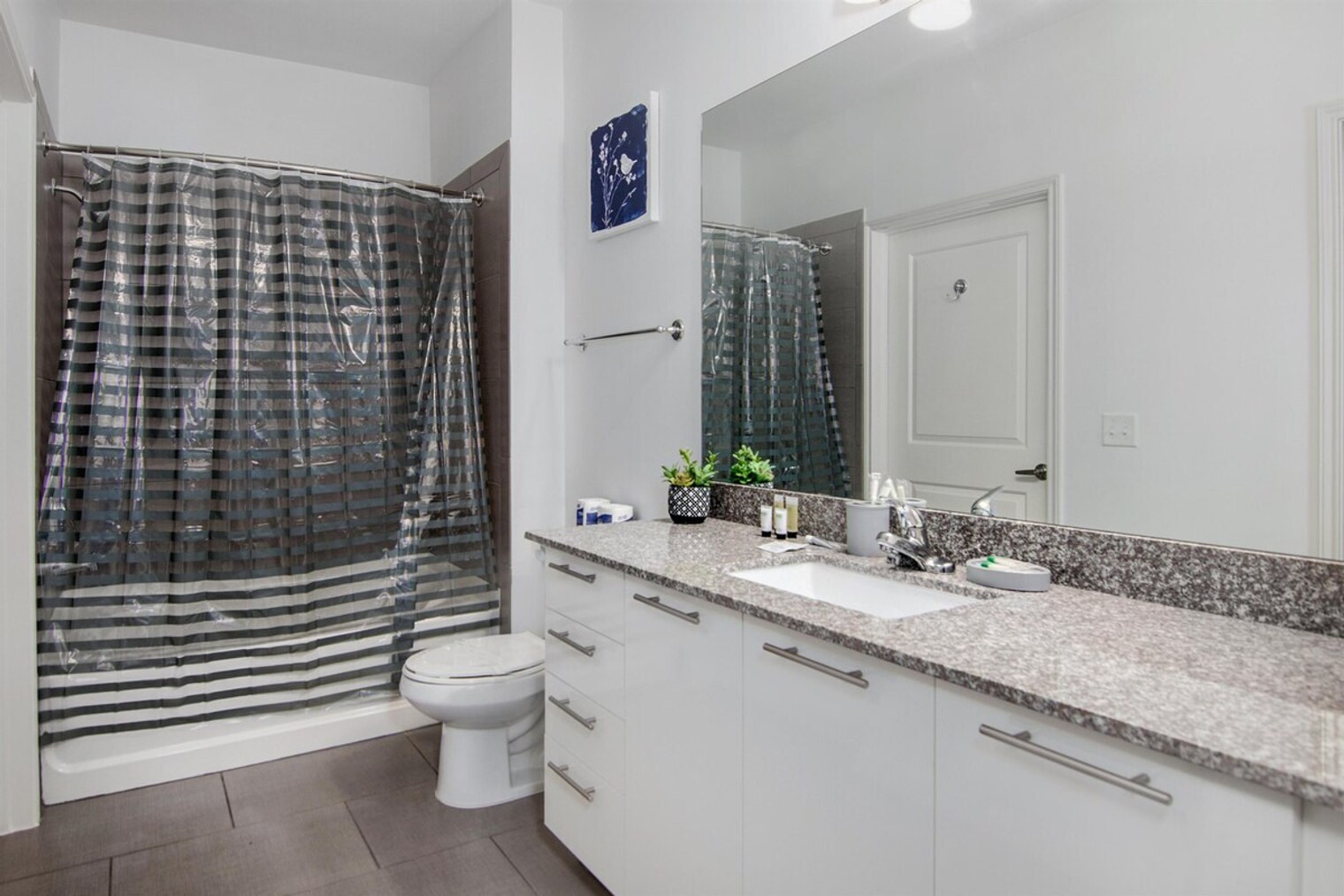 Building Photo - 2801 N Braeswood Blvd