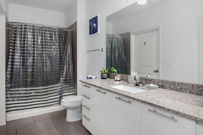 Building Photo - 2801 N Braeswood Blvd