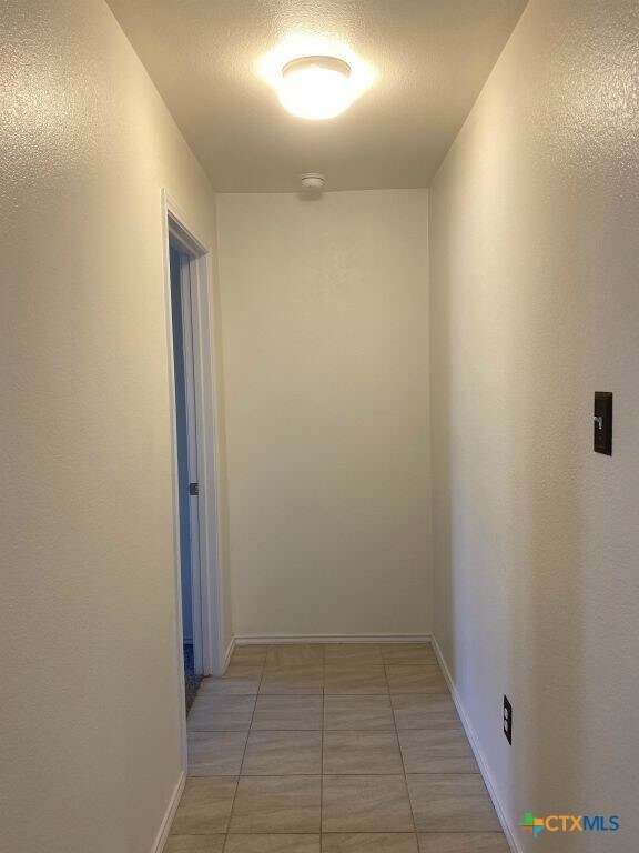 Building Photo - 9011 Sandyford Ct