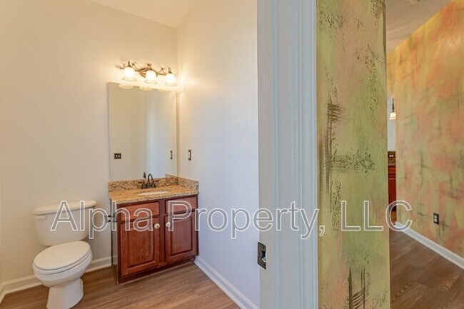 Building Photo - 317 Edenberry Way