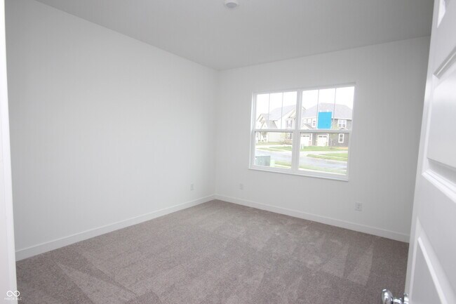 Building Photo - 7291 Standish Ln