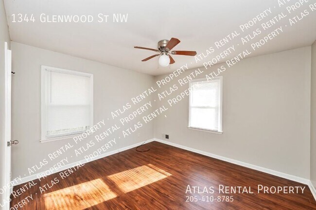 Building Photo - 1344 Glenwood St NW