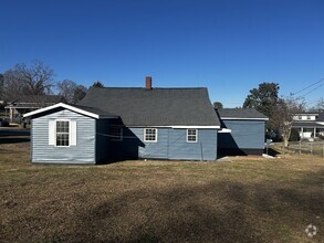 Building Photo - 14 Haynes St