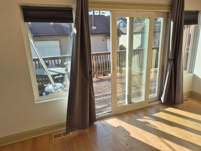 Building Photo - 4138 N Parkside Ave