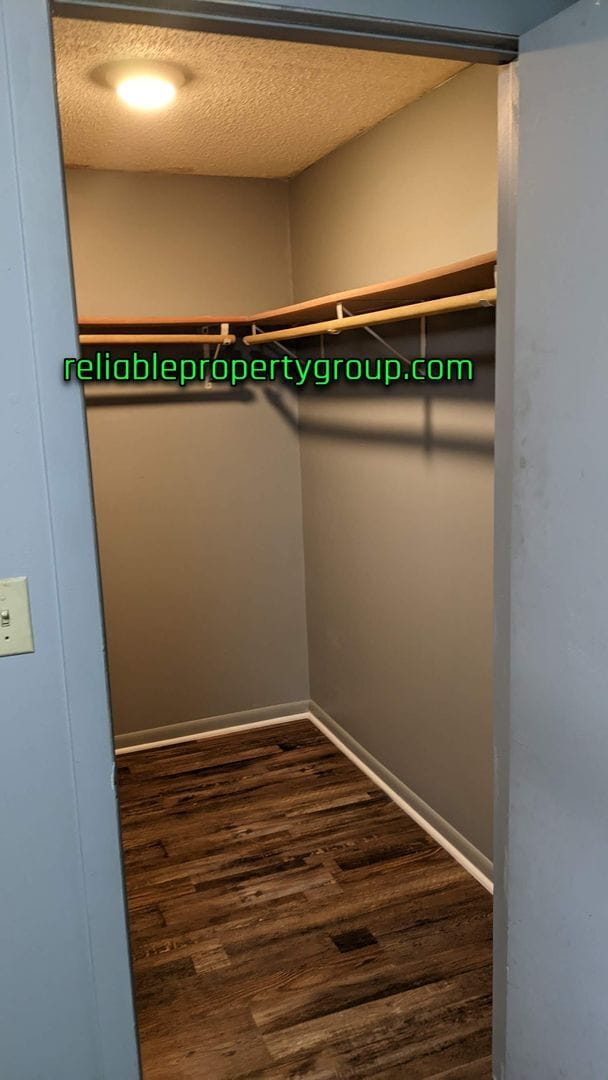 Building Photo - New Listing in Marion IN