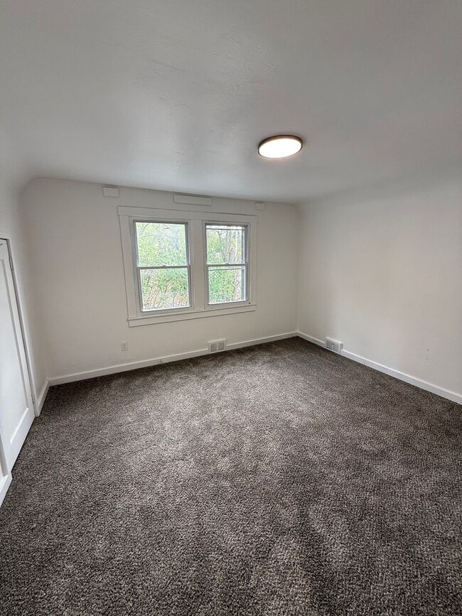 Building Photo - Newly Renovated 3 Bedroom in Swissvale- Spacious Single Family Home!