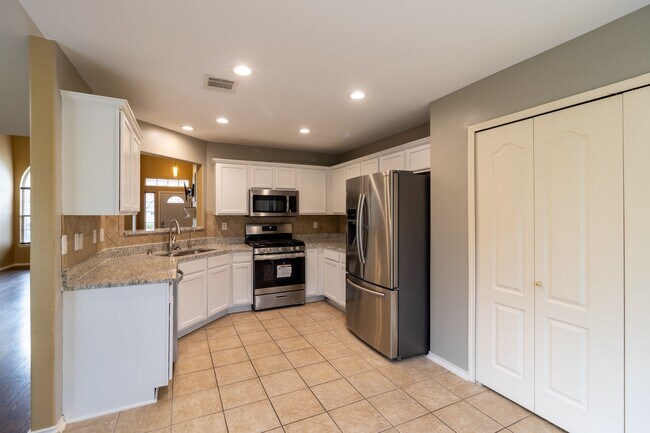 Building Photo - 11543 Wood Hbr