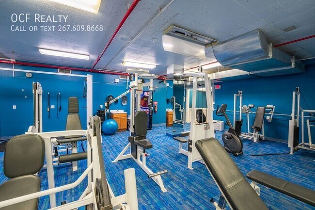 Building Photo - 1324 Locust St