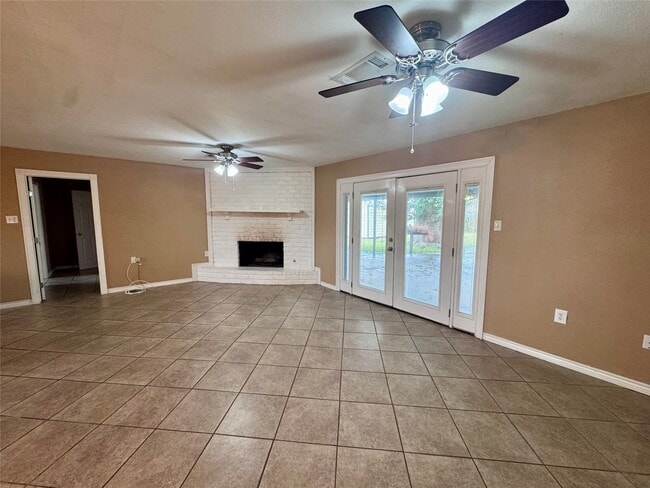 Building Photo - 345 Rachal Ave