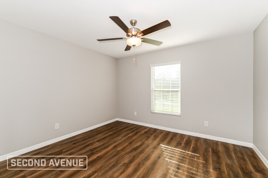 Building Photo - 106 Baldur Dr