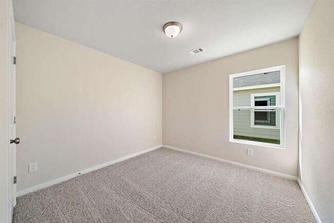 Building Photo - 15708 Del Norte Dr