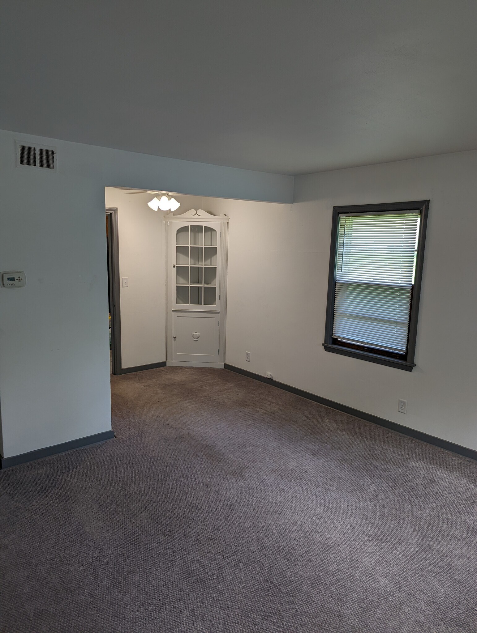 Building Photo - 3141 S 48th St