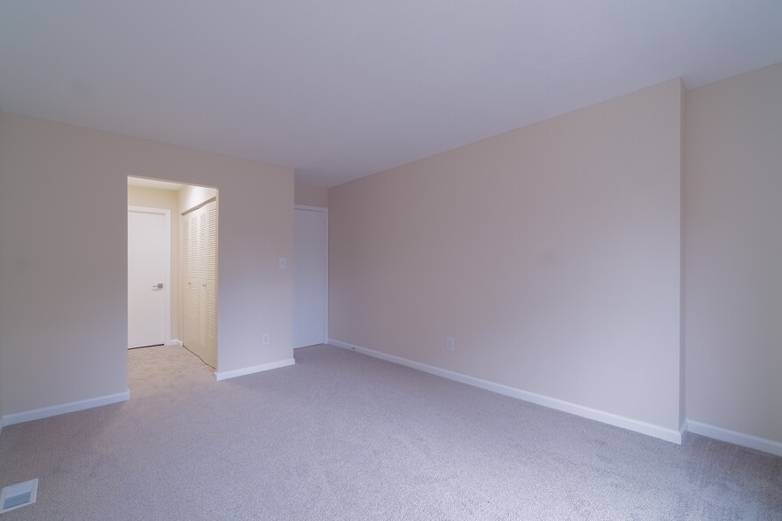 Building Photo - 9416 Penshurst Ct