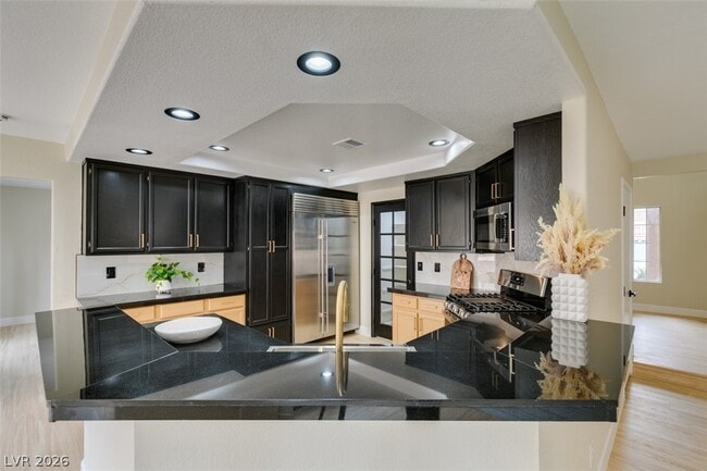 Building Photo - 821 Long Branch Dr