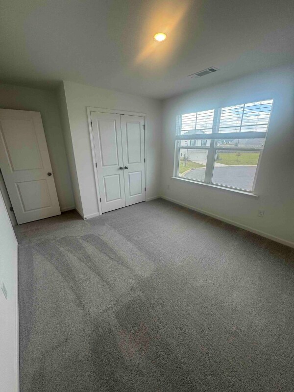 Building Photo - 133 Rolling Mdw Wy