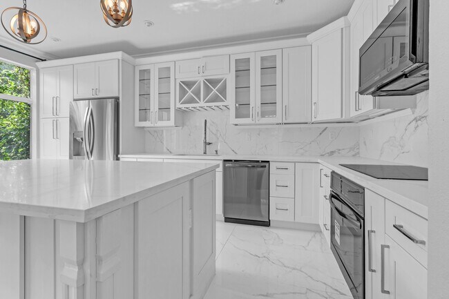 Building Photo - 138 Mayfair