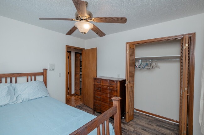 Building Photo - Fully Furnished Charleston Rental Near Folly Beach – Utilities Included | $3,600/Month