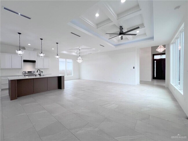 Building Photo - 33 E Tassajara St