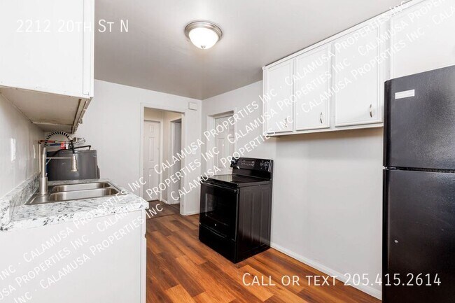 Building Photo - 2212 20th St N