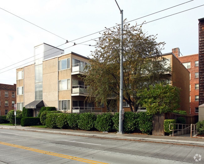 Building Photo - The Hiatt