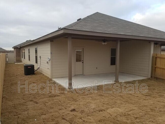 Building Photo - 2531 Paymeyer