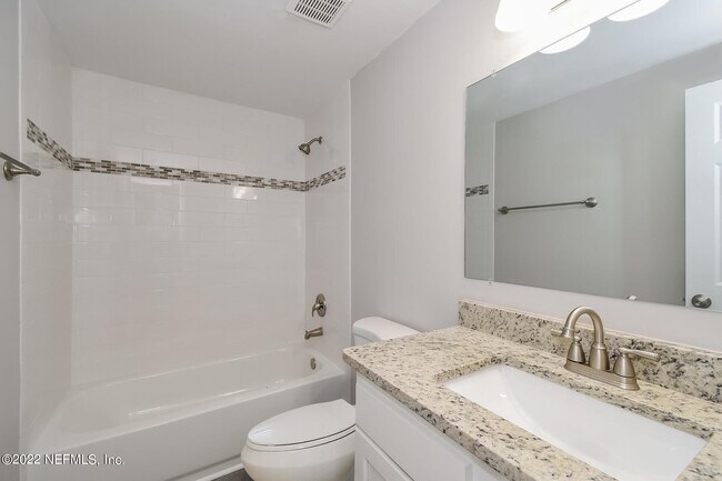 Building Photo - 9904 Moss Side Ln