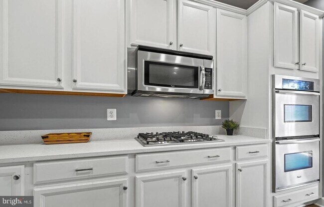 Building Photo - 7704 Water St