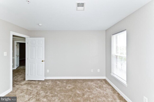 Building Photo - 8006 KINGSMILL Rd