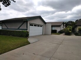 Building Photo - 943 Sedona Ct