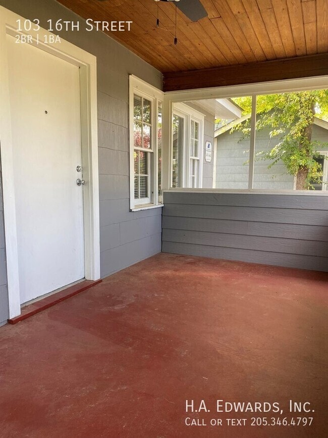 Building Photo - 103 16th St