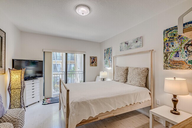 Building Photo - 4801 PGA Boulevard