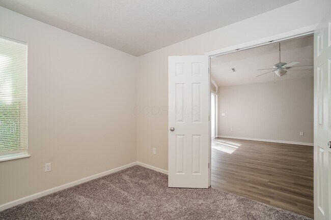 Building Photo - 6817 Riding Trail Dr