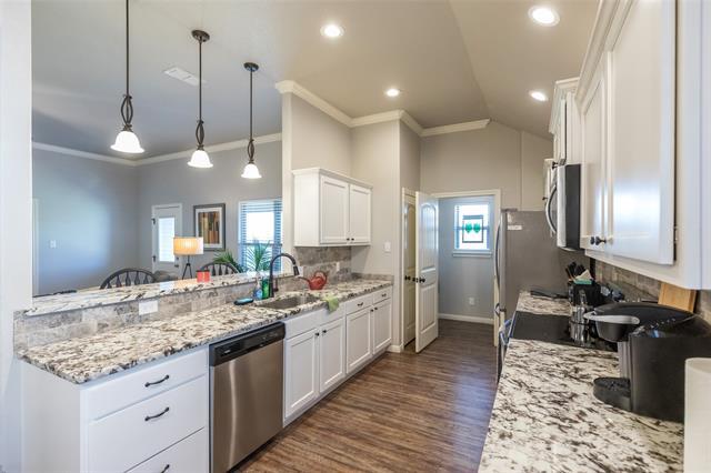Building Photo - 144 Carriage Hills Pkwy