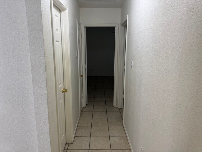 Building Photo - Cute Single Story 3 Bedroom in Keller ISD