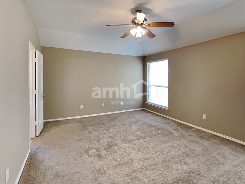 Building Photo - 3445 Newgate St